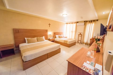 Triple Room, 2 Double Beds | In-room safe, blackout drapes, free WiFi, bed sheets