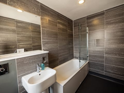 Double Room, Ensuite | Bathroom