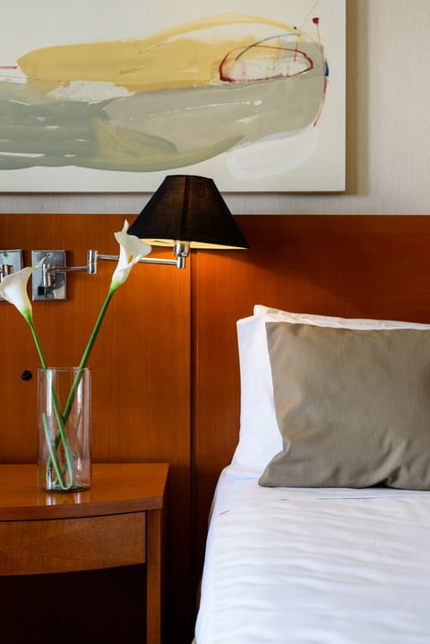 Bedroom with double bed.