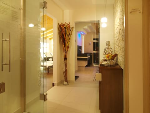 Sauna, Turkish bath