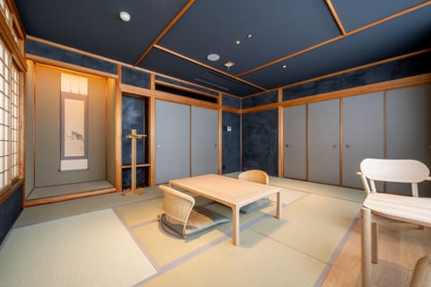 Deluxe Japanese Style Room, Non Smoking | In-room safe, desk, free WiFi, bed sheets