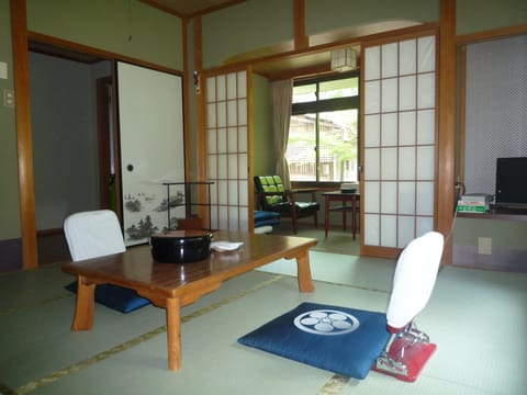 Japanese Style Room with 8 Tatami Mats | In-room safe, free WiFi