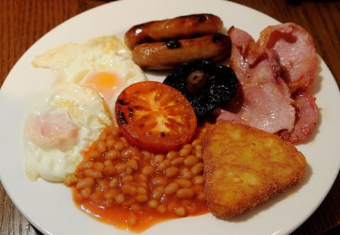 Daily full breakfast (GBP 8.25 per person)