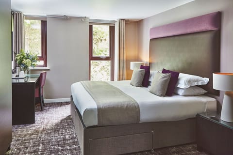 Grand Room (Plus) | Premium bedding, pillowtop beds, in-room safe, iron/ironing board