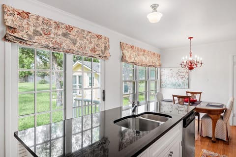 House, 2 Bedrooms | Interior