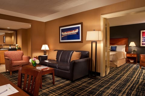 Premium Suite, 1 King Bed with Sofa bed, Non Smoking | Individually decorated, desk, laptop workspace, blackout drapes