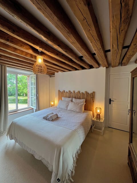 Double Room, Pets Allowed, Garden View | Premium bedding, down comforters, pillowtop beds, individually decorated