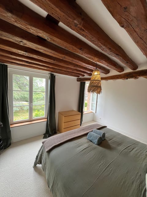 Premium bedding, down comforters, pillowtop beds, individually decorated