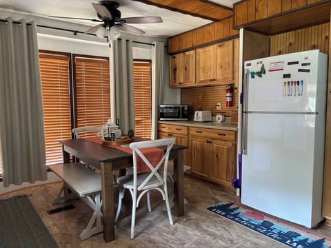 d2567b41-d40e-445a-b919-e2f2c67d8b74