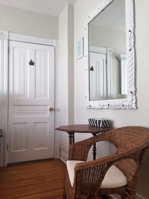 Dr. Mitchell Suite | Premium bedding, pillowtop beds, individually decorated