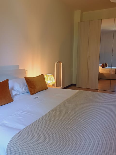 Comfort Apartment, Garden View | Blackout drapes, iron/ironing board