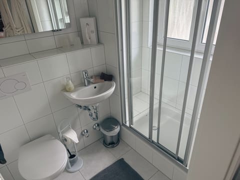 Double Room | Bathroom | Towels, toilet paper