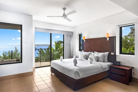 Deluxe Ocean View Rooms | Premium bedding, in-room safe, desk, blackout drapes