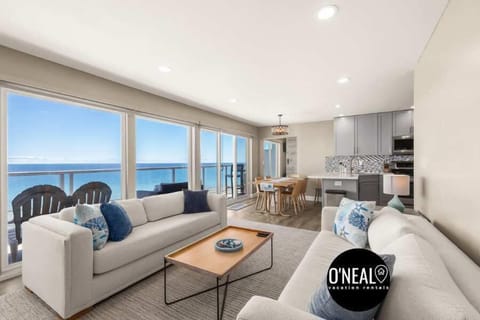 Stunning panoramic views of the Monterey Bay! 