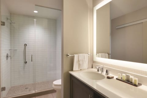 Suite, 2 Queen Beds, Corner | Bathroom shower