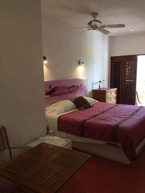 Standard Room, 1 King Bed, Terrace | In-room safe, free WiFi