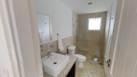 2 Bedroom Standard | Bathroom | Free toiletries, towels, shampoo