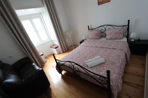 Basic Double Room, 1 Double Bed, Shared Bathroom (3) | Blackout drapes, iron/ironing board, free WiFi, bed sheets