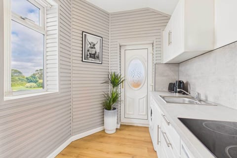 Crosby House, Port Clarence - Host & Stay