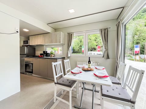 Aluminium, Kitchen, Major Appliance