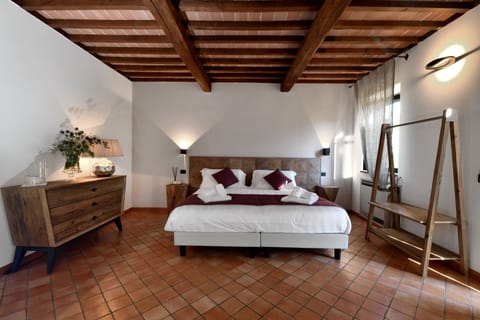 Desk, blackout drapes, cribs/infant beds, free WiFi