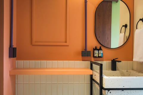 Executive Studio, Non Smoking, Garden View | Desk, laptop workspace, free WiFi, bed sheets