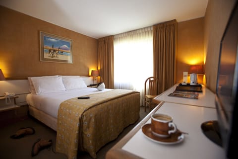 Standard Double Room | In-room safe, individually decorated, desk, soundproofing