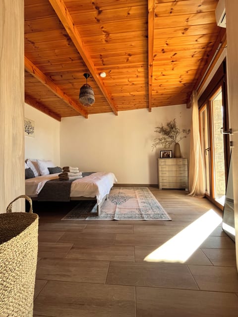 aaf18268-f708-4c71-bd9a-b2de0986f71f