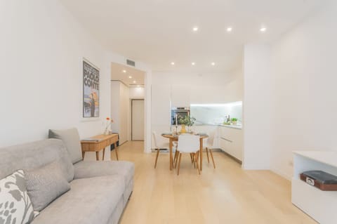 Apartment (1 Bedroom) | Living area | 32-inch TV with cable channels