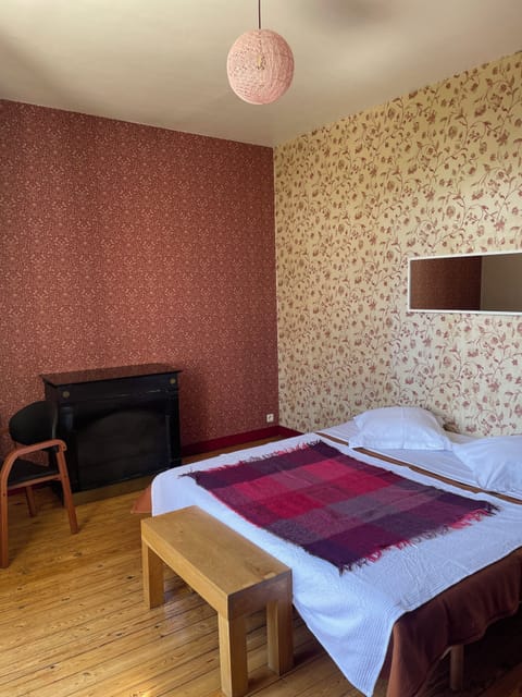 Comfort Room | Free WiFi