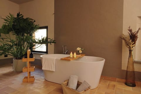 Suite | Down comforters, pillowtop beds, individually decorated