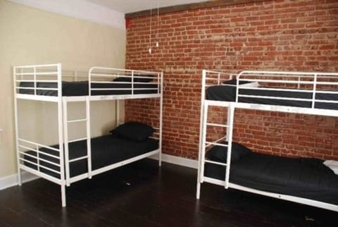 Shared Room, 4 Bed Mixed Dorm (Unisex) | Free WiFi, bed sheets