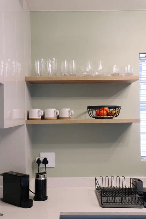 Apartment, Multiple Beds, Patio, Mountain View (Castle View ) | Private kitchen | Fridge, microwave, oven, stovetop