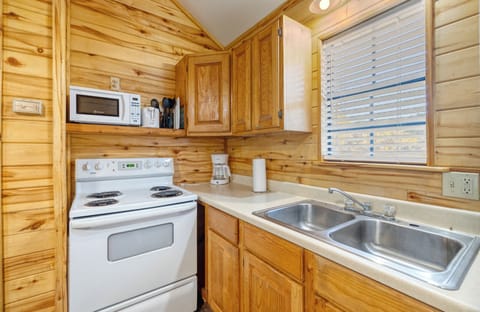 Full stocked kitchen