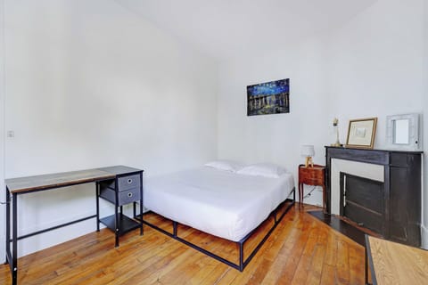 Apartment | 1 bedroom, laptop workspace, iron/ironing board, bed sheets