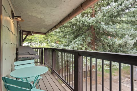 Upper Deck - South Facing