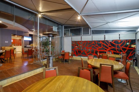 Breakfast, lunch, dinner served; Mediterranean cuisine 