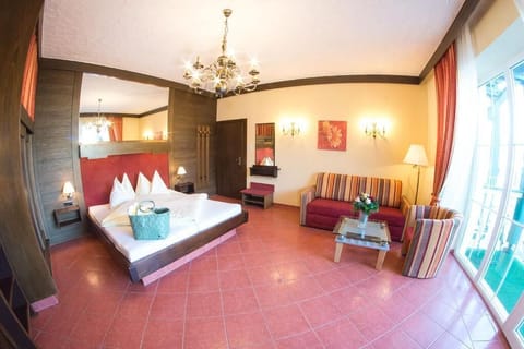 In-room safe, blackout drapes, free WiFi, bed sheets