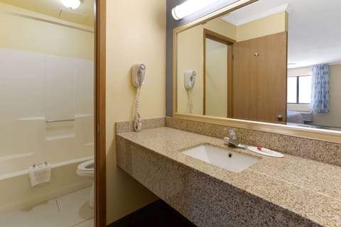 Room, 1 King Bed, Non Smoking | Accessible bathroom