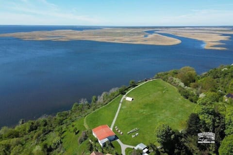 Immediate Surroundings [summer] (<1 km)