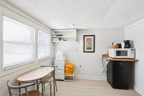 Indoors, Appliance, Microwave, Oven, Chair