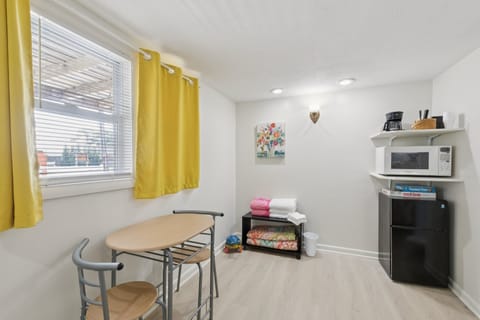 Indoors, Chair, Furniture, Home Decor, Appliance