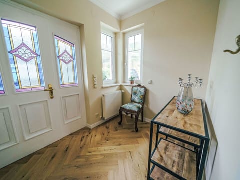 Flooring, Floor, Interior Design, Wall, Wood Flooring, Wood, Ceiling, Lighting, Laminate Flooring, Door