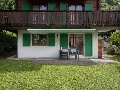 House, Cottage, Home, Porch, Garden, Lawn, Farmhouse, Yard, Estate, Backyard