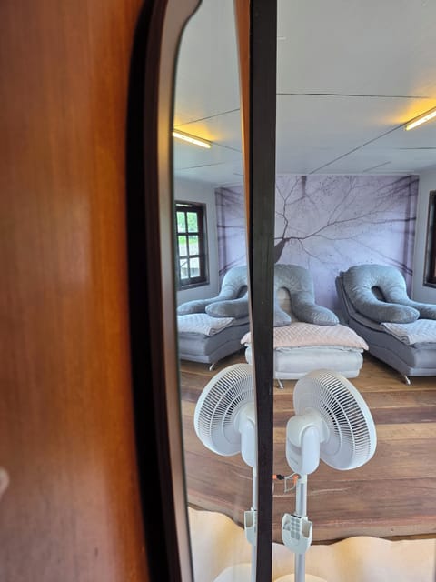 Deluxe Twin Room | Blackout drapes, iron/ironing board, free WiFi