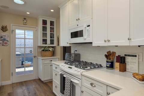 Direct access to the backyard.