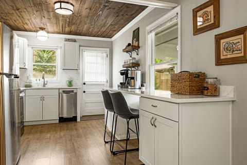 Main Level - Fully Equipped Kitchen w/ Stainless Steel Appliances