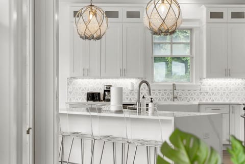 Island seating for 4.