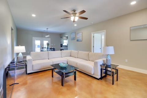 Granite Shoals Vacation Rental | 3BR | 2BA | 1,600 Sq Ft | 4 Steps to Enter