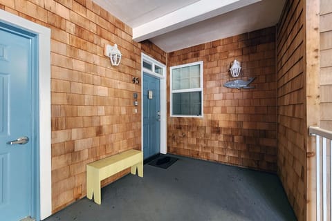 Welcome to Whale Crossing!